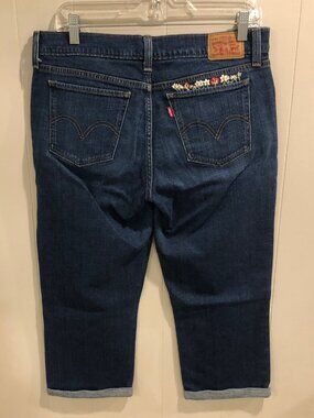 One of a Kind! Levi's capri length jeans with embroidered design. Size 30